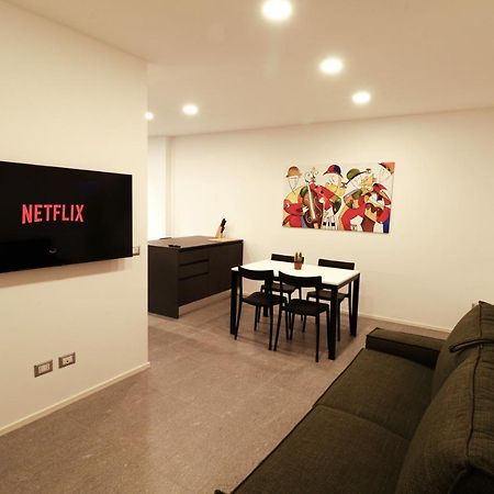 Hosting Studio - 2 Сондрио Екстериор снимка
